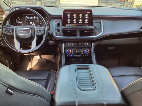 Used 2021 GMC Yukon SLT w/ Rear Media and Nav Package image 9