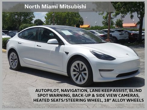 Used 2023 Tesla Model 3 Standard Range RWD image 1