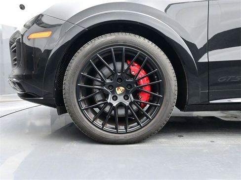 Certified 2023 Porsche Cayenne GTS image 6