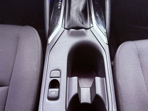 Used 2023 Toyota Corolla LE image 16