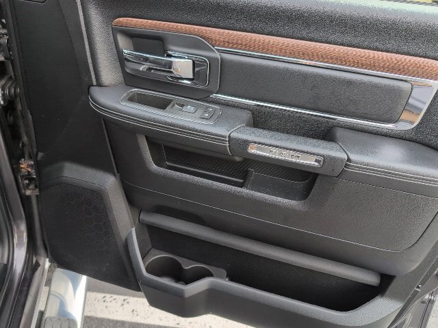 Used 2014 RAM 1500 Laramie w/ Convenience Group AWD/4WD image 11