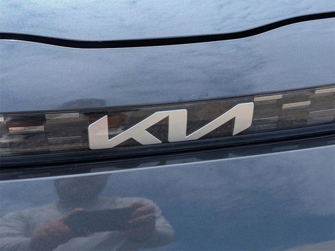 Used 2023 Kia Soul LX w/ LX Technology Package image 5