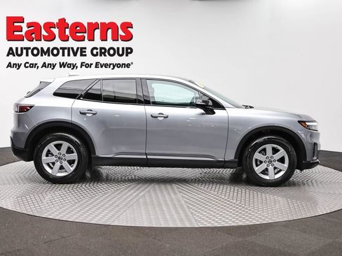 Used 2024 Honda Prologue EX image 4