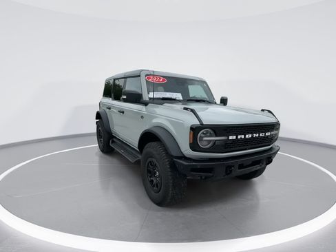 Used 2024 Ford Bronco Wildtrak AWD/4WD image 2