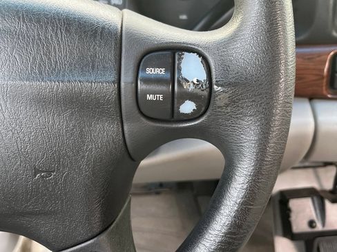 Used 2004 Buick Le Sabre Custom FWD image 19