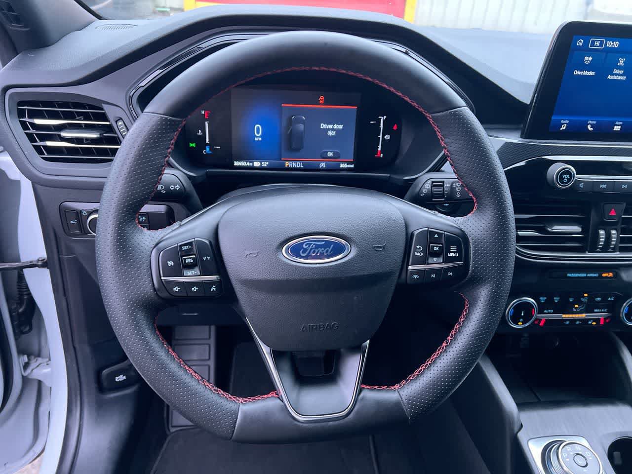 Used 2025 Ford Escape ST-Line Select AWD/4WD image 14