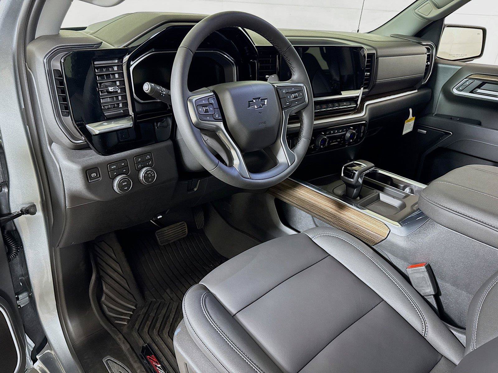 New 2026 Chevrolet Silverado 1500 RST AWD/4WD image 5