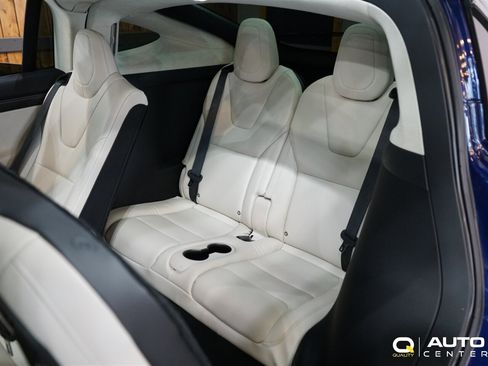 Used 2019 Tesla Model X 75D AWD/4WD image 25