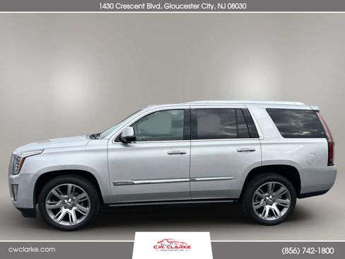 Used 2015 Cadillac Escalade Premium image 9