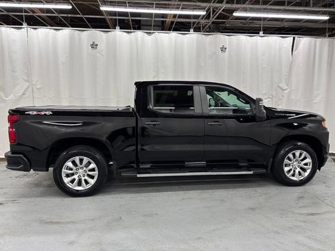 Used 2019 Chevrolet Silverado 1500 Custom w/ Custom Max Trailering Package AWD/4WD image 6