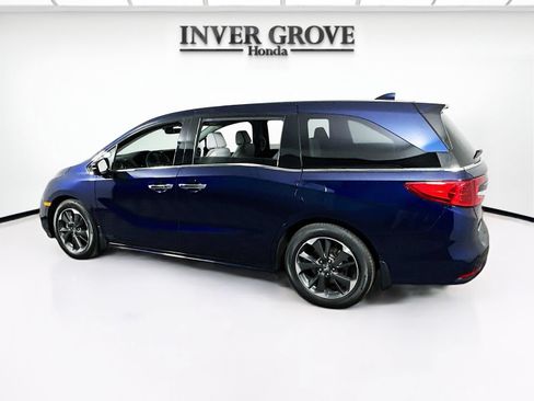 Used 2023 Honda Odyssey Elite image 6