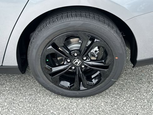 Used 2025 Honda Accord SE image 12