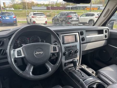 Used 2010 Jeep Commander Sport w/ Sun/Sound Group AWD/4WD image 14