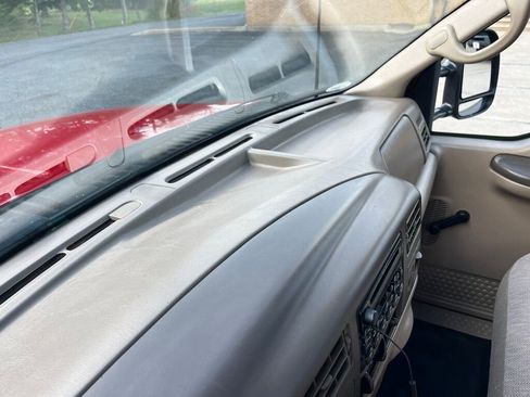 Used 2001 Ford F250 4x4 Regular Cab Super Duty image 65