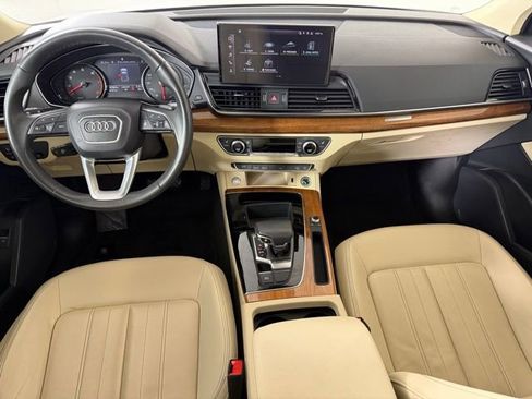 Used 2023 Audi Q5 2.0T Premium w/ Convenience Package image 14