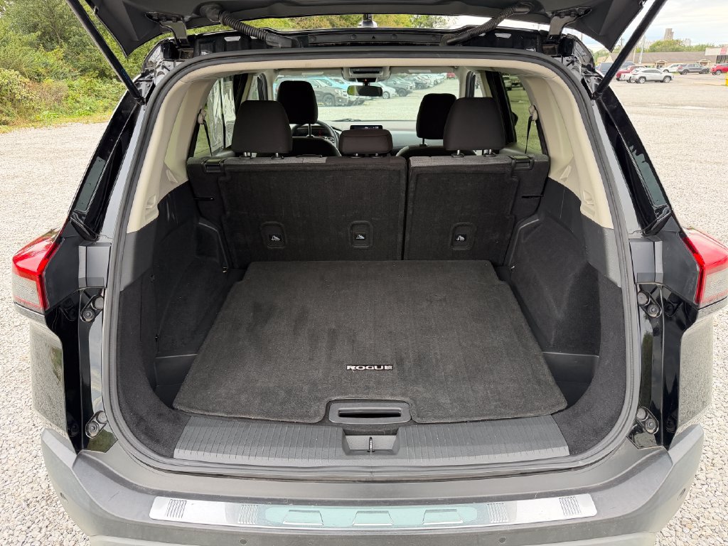 Used 2023 Nissan Rogue SV AWD/4WD image 28