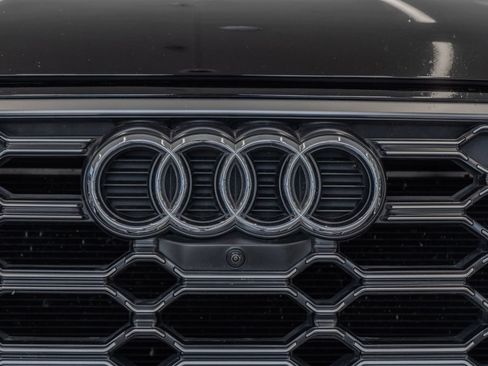 Used 2021 Audi SQ5 Prestige w/ Prestige Package AWD/4WD image 5