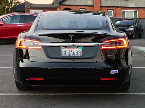 Used 2018 Tesla Model S 75D AWD/4WD image 11