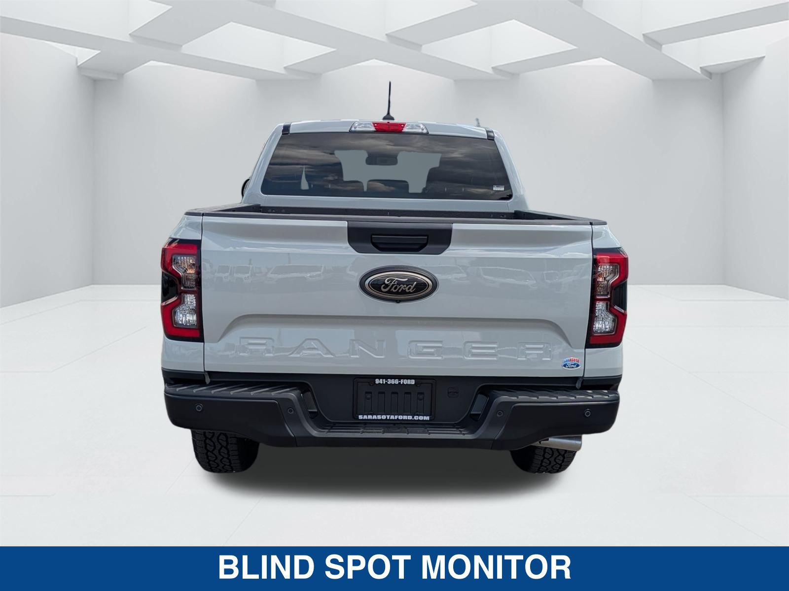New 2026 Ford Ranger XLT w/ Black Appearance Package RWD image 7