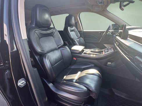 Used 2021 Lincoln Aviator Reserve w/ Equipment Group 210A AWD/4WD image 31