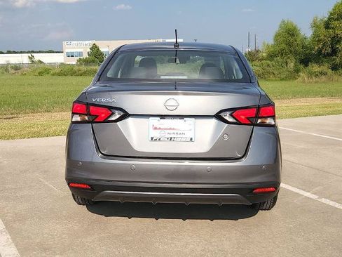 Certified 2025 Nissan Versa S w/ Trunk Package FWD image 6