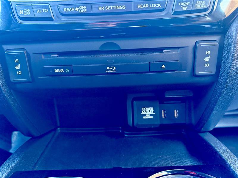 Used 2018 Honda Pilot Touring image 35