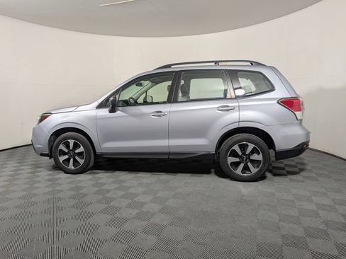 Used 2017 Subaru Forester 2.5i w/ Alloy Wheel Package AWD/4WD image 5