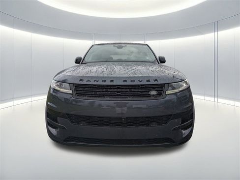 New 2025 Land Rover Range Rover Sport SE image 8
