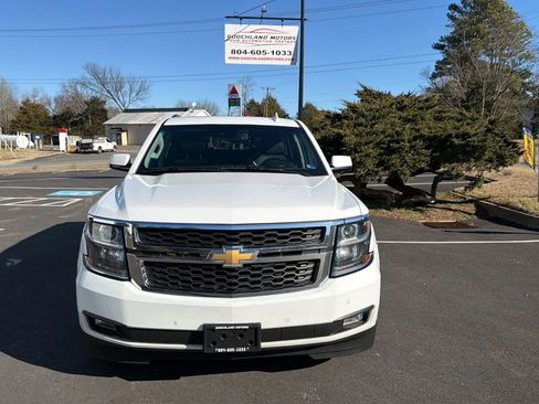 Used 2019 Chevrolet Tahoe LT image 2