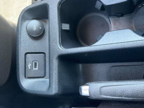 Used 2022 Ford Transit Connect XL FWD image 25
