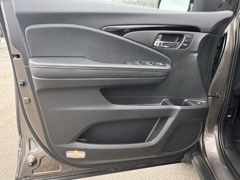 Used 2020 Honda Ridgeline RTL-E image 24