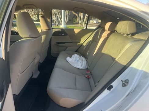 Used 2017 Honda Accord LX image 6