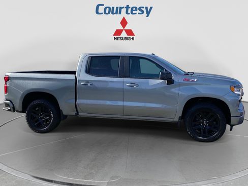Used 2024 Chevrolet Silverado 1500 RST AWD/4WD image 7
