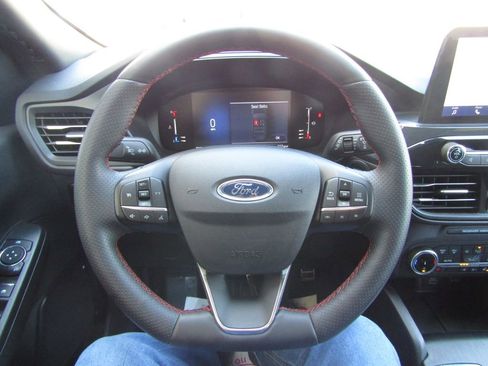 Used 2024 Ford Escape ST-Line w/ Cold Weather Package FWD image 24