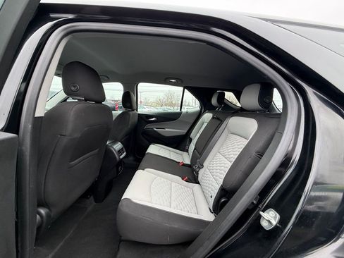 Used 2018 Chevrolet Equinox LS FWD image 26