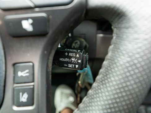 Used 2018 Toyota Tacoma TRD Off-Road image 28