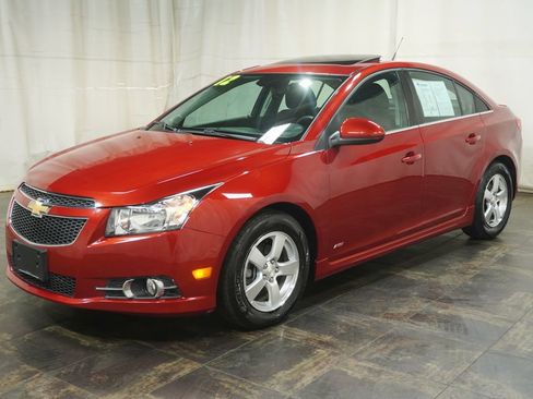 Used 2012 Chevrolet Cruze LT w/ All-Star Edition FWD image 2