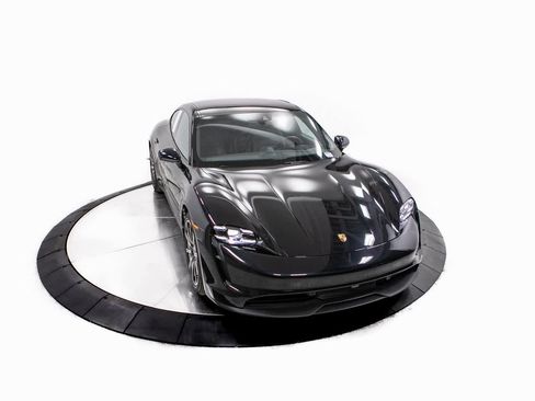 Certified 2022 Porsche Taycan 4S image 39