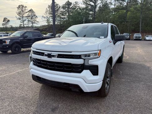 Used 2022 Chevrolet Silverado 1500 RST image 3