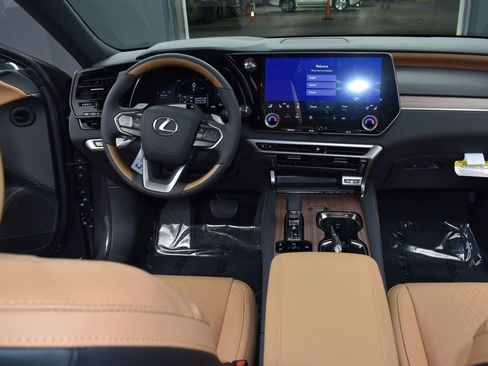 New 2025 Lexus RX 350 image 15