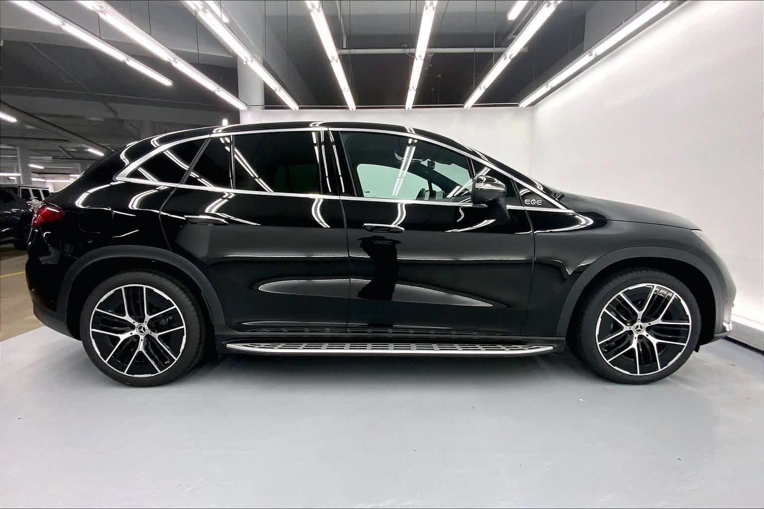 Used 2023 Mercedes-Benz EQE 350+ 4MATIC SUV image 5