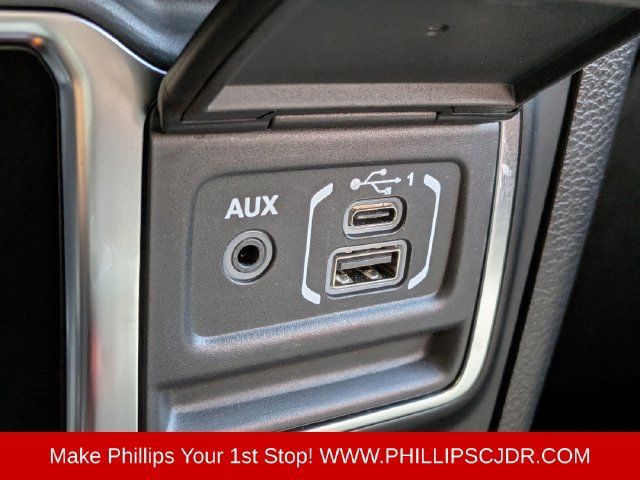 Certified 2022 Jeep Wrangler Sport AWD/4WD image 18