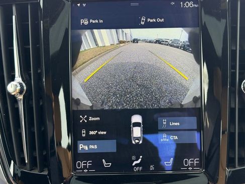 Used 2017 Volvo S90 T6 Momentum w/ Vision Package image 22