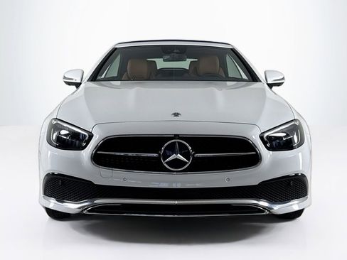 Used 2023 Mercedes-Benz E 450 Cabriolet image 8