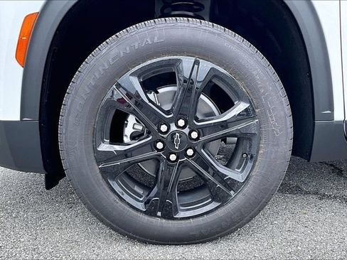 New 2027 Chevrolet Traverse LT w/ Midnight/Sport Edition AWD/4WD image 7