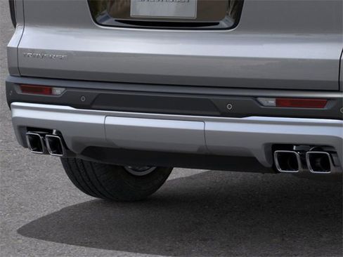 New 2026 Chevrolet Traverse LT w/ Sun and Wheel Package image 15