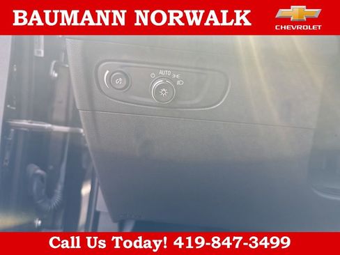 Used 2022 Buick Envision Preferred FWD image 15