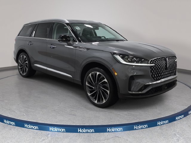 New 2027 Lincoln Aviator Reserve AWD/4WD image 3