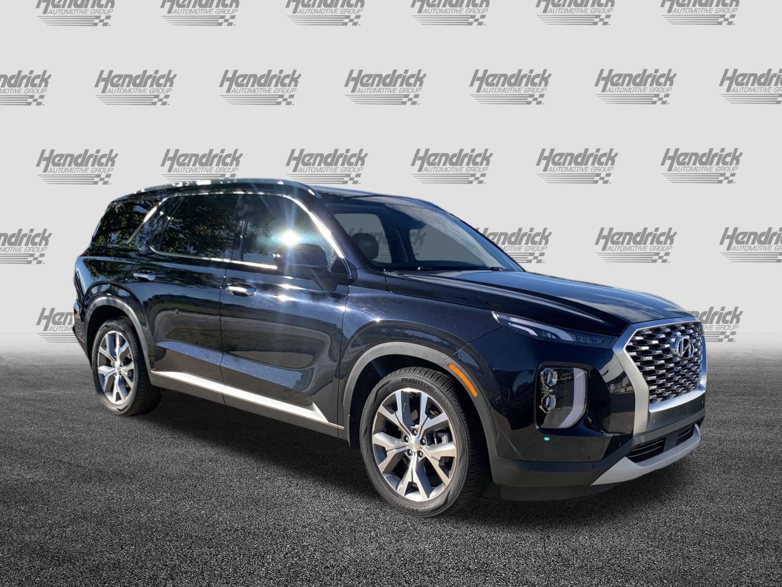 Used 2020 Hyundai Palisade SEL FWD image 2