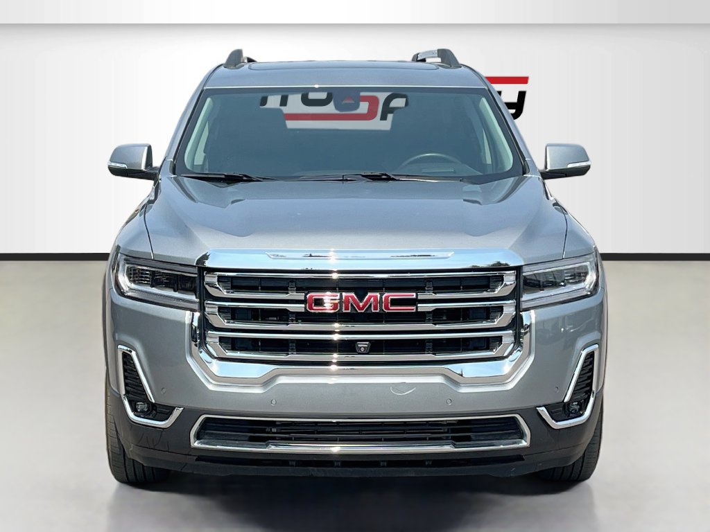 Used 2023 GMC Acadia SLT w/ Technology Package AWD/4WD image 2
